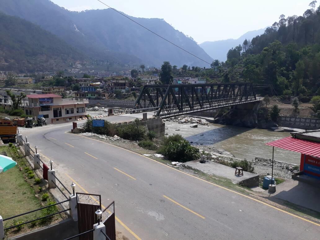 Hotel Inder Place Uttarkashi Экстерьер фото